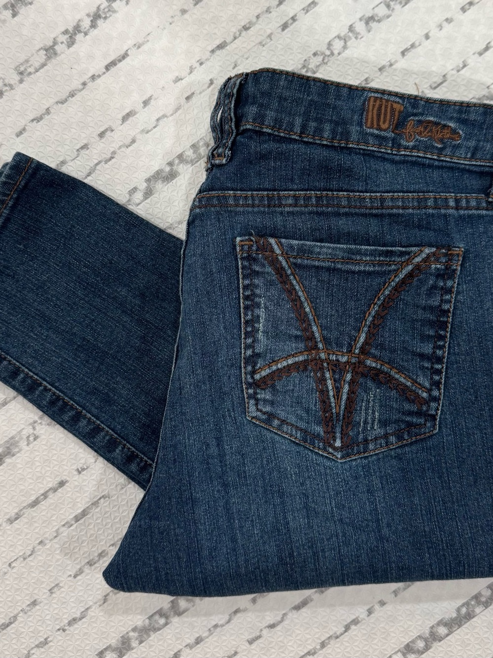 Kut from the Kloth Medium Dark Blue Skinny Jeans